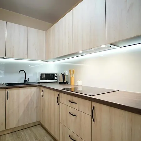 Everysky - Slowackiego 5a-b מלון דירות 4*