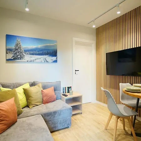 Everysky - Slowackiego 5a-b 4*