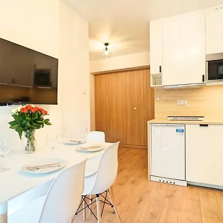 Everysky - Slowackiego 5a-b 4*